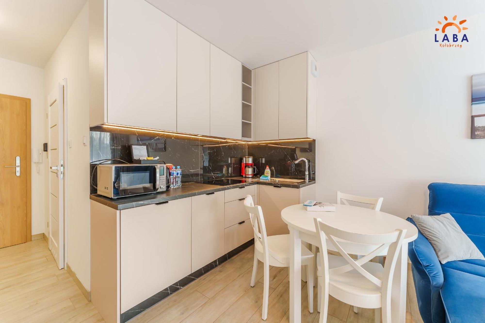 Laba Kolobrzeg Apartamenty Kasprowicza 20Ab 外观 照片