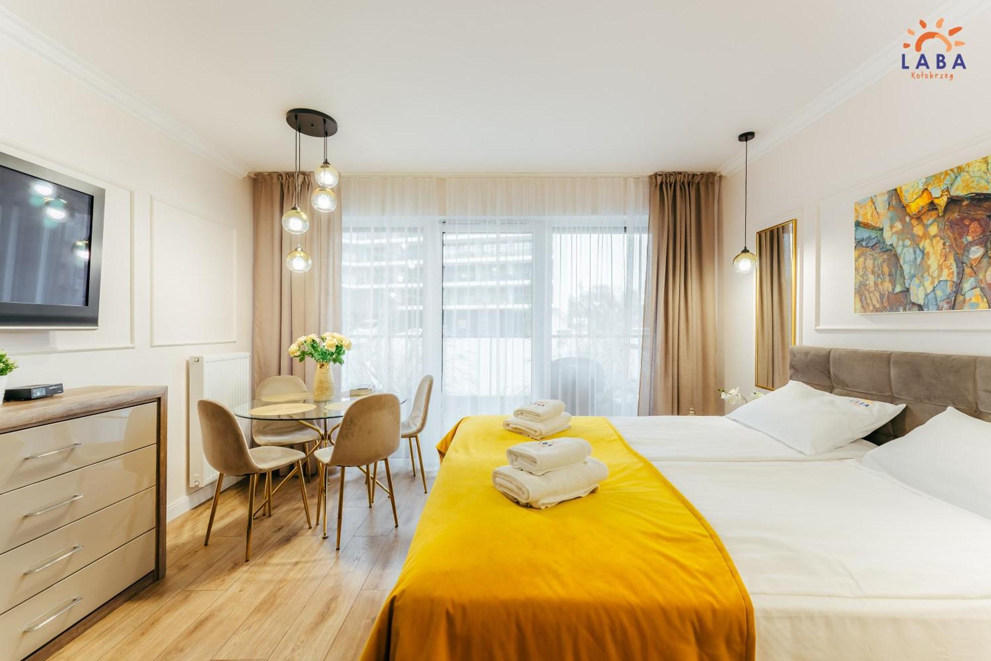 Laba Kolobrzeg Apartamenty Kasprowicza 20Ab 外观 照片